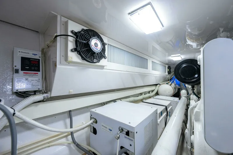 Slide: The Image of Viking 56 MATTER OF TIME - Engine Room 2004 Viking 56 MATTER OF TIME - 7652257