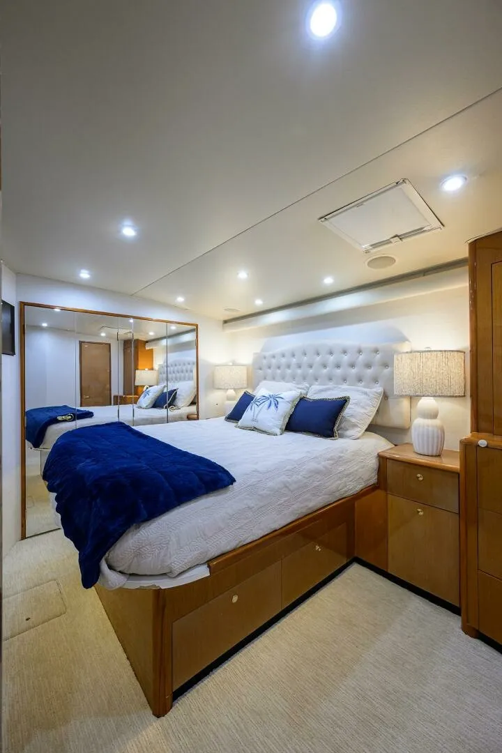Slide: The Image of Viking 56 MATTER OF TIME - Master Stateroom 2004 Viking 56 MATTER OF TIME - 7652229