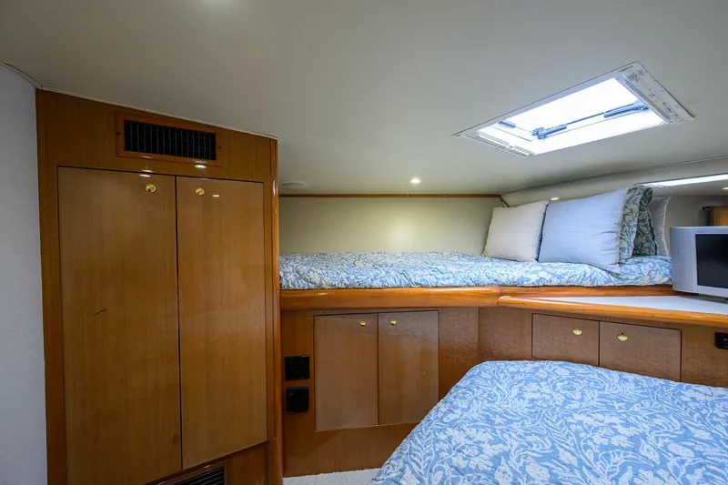 Slide: The Image of Viking 56 MATTER OF TIME - VIP Stateroom 2004 Viking 56 MATTER OF TIME - 5783083