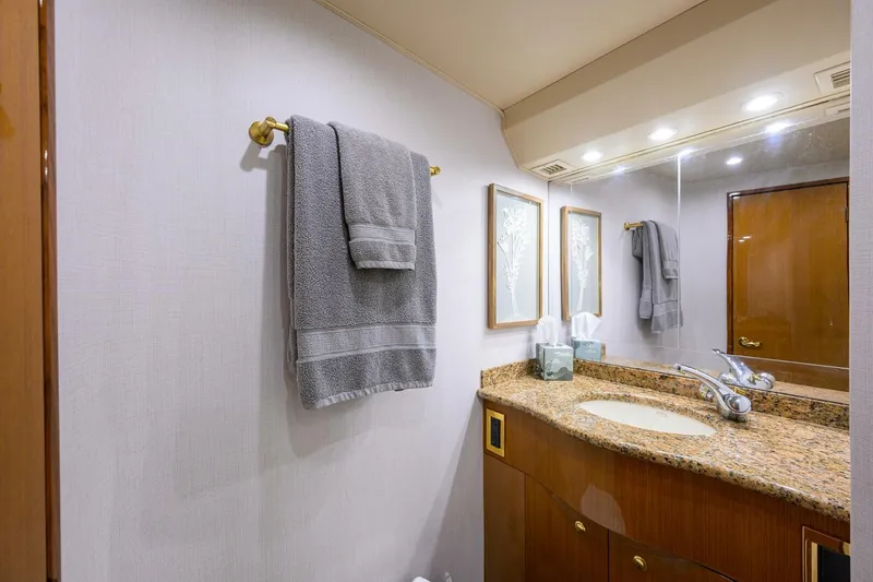 Slide: The Image of Viking 56 MATTER OF TIME - Guest Head 2004 Viking 56 MATTER OF TIME - 5783084