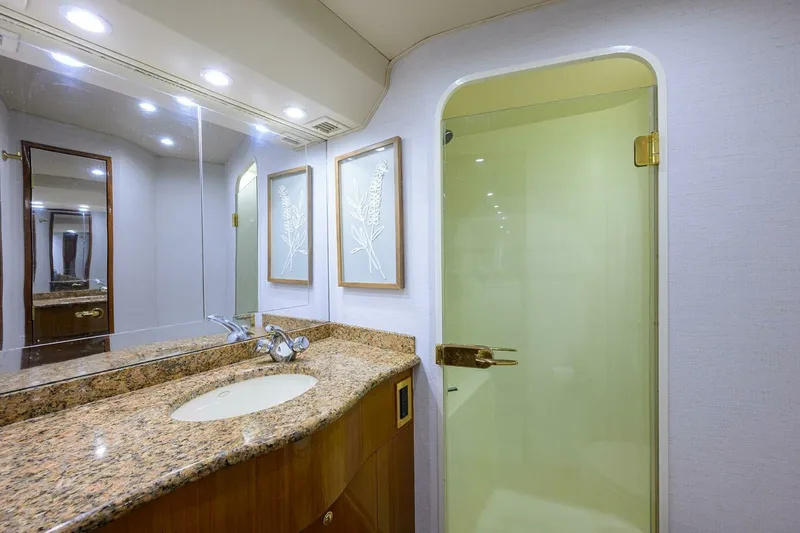 Slide: The Image of Viking 56 MATTER OF TIME - Master Ensuite Head 2004 Viking 56 MATTER OF TIME - 7652234