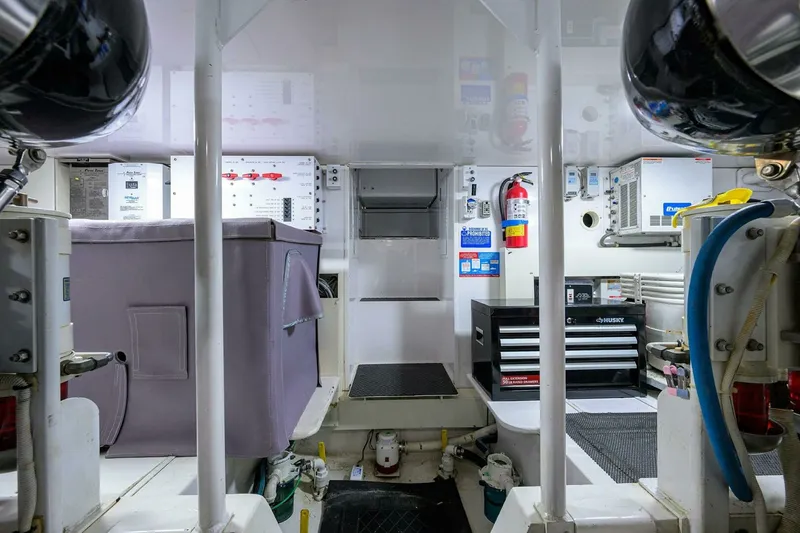 Slide: The Image of Viking 56 MATTER OF TIME - Engine Room 2004 Viking 56 MATTER OF TIME - 7652252