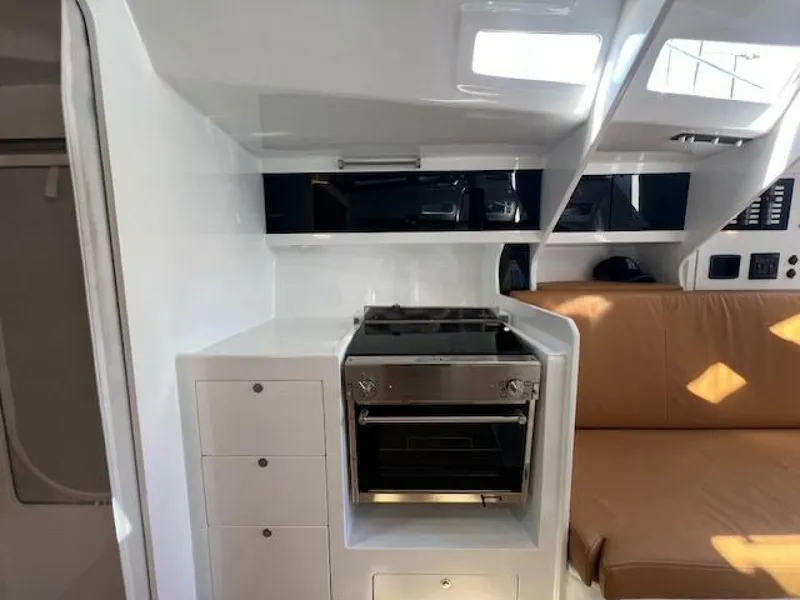 Slide: The Image of Neo Roma 430 2024 - 5783152