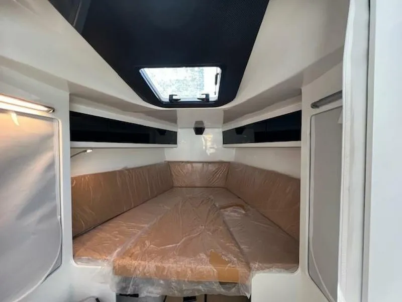 Slide: The Image of Neo Roma 430 2024 - 5783151