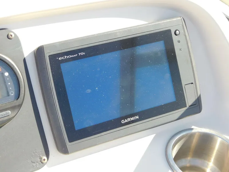 Slide: The Image of Robalo R207 2014 - 5783360