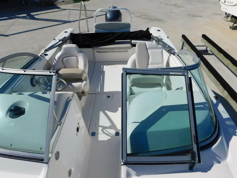 Slide: The Image of Robalo R207 2014 - 5783368