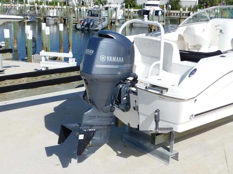 Slide: The Image of Robalo R207 2014 - 5783364