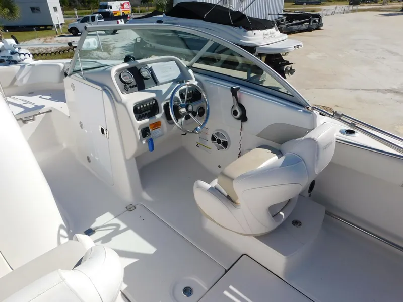 Slide: The Image of Robalo R207 2014 - 5783371