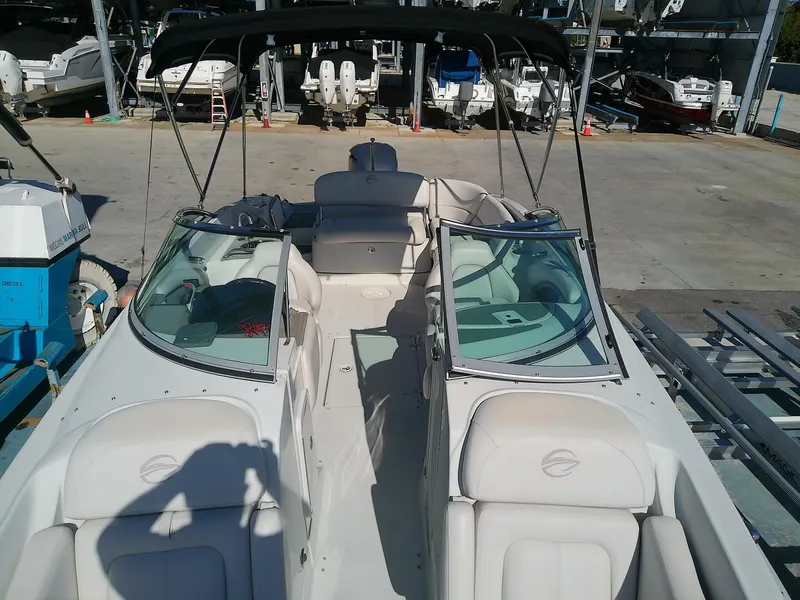 Slide: The Image of Crownline Boats Eclipse E6 XS 2017 - 5783489