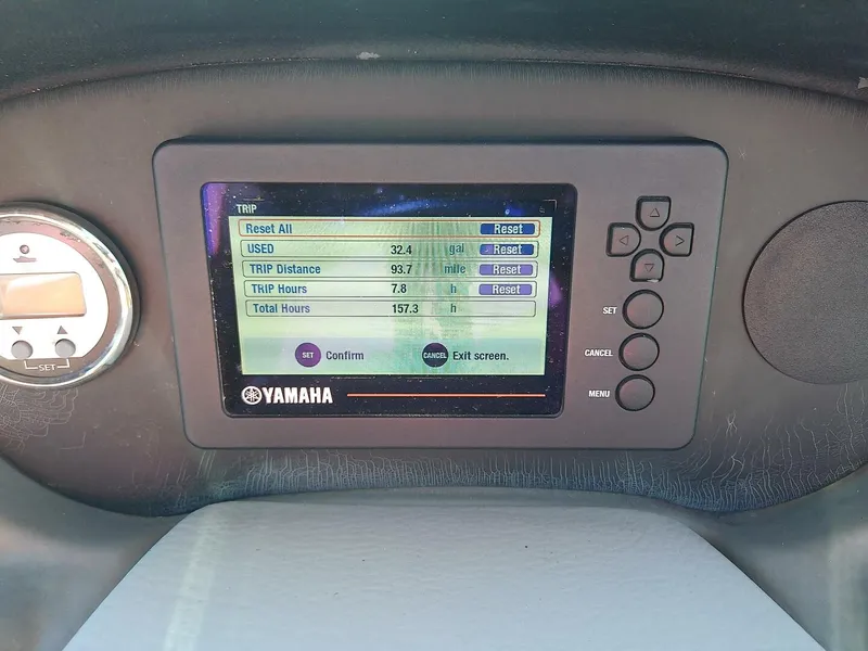 Slide: The Image of Crownline Boats Eclipse E6 XS 2017 - 5783505