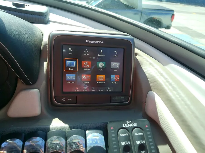 Slide: The Image of Crownline Boats Eclipse E6 XS 2017 - 5783502