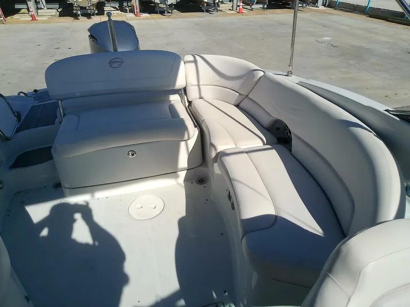 Slide: The Image of Crownline Boats Eclipse E6 XS 2017 - 5783508