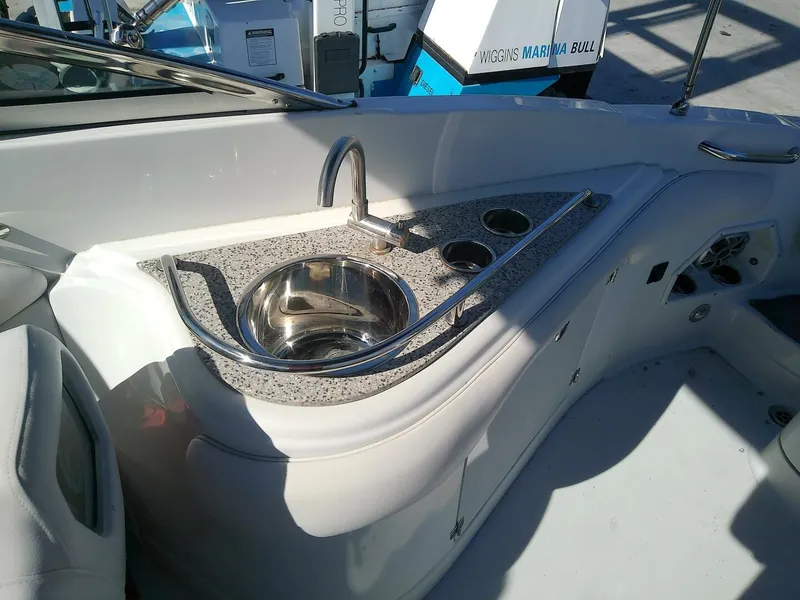 Slide: The Image of Crownline Boats Eclipse E6 XS 2017 - 5783509