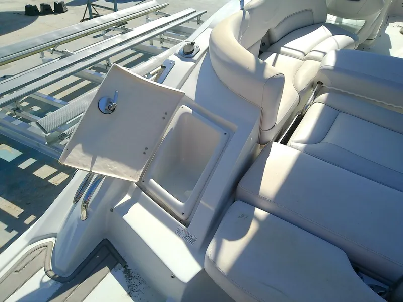 Slide: The Image of Crownline Boats Eclipse E6 XS 2017 - 5783515