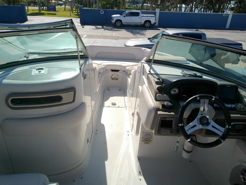Slide: The Image of Crownline Boats Eclipse E6 XS 2017 - 5783520