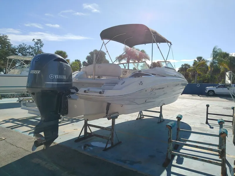 Slide: The Image of Crownline Boats Eclipse E6 XS 2017 - 5783468