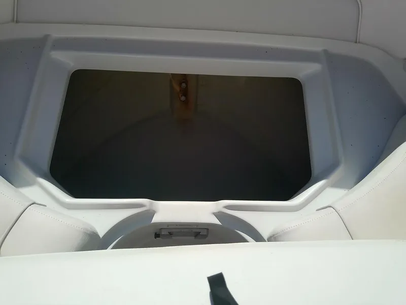 Slide: The Image of Crownline Boats Eclipse E6 XS 2017 - 5783530