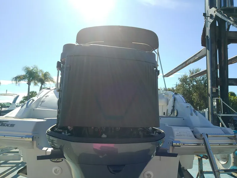 Slide: The Image of Crownline Boats Eclipse E6 XS 2017 - 5783534