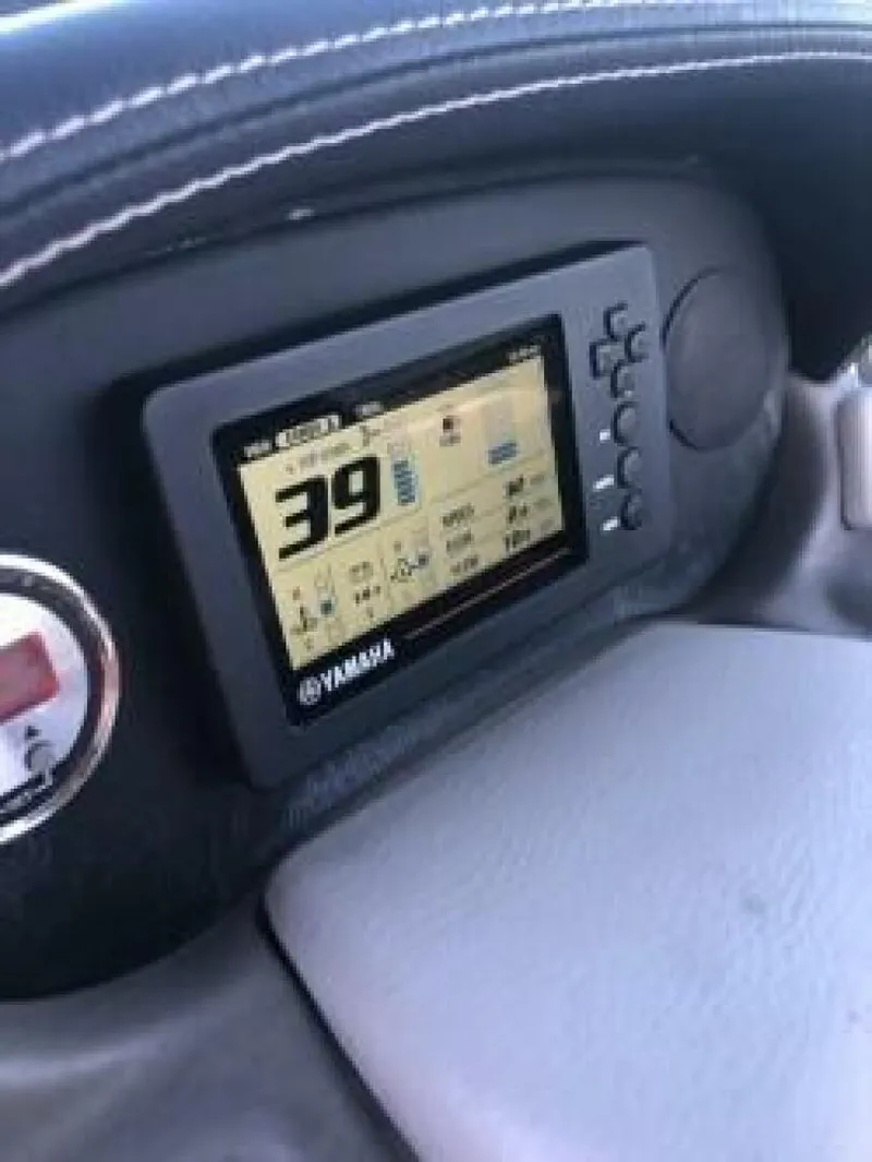 Slide: The Image of Crownline Boats Eclipse E6 XS 2017 - 5783535