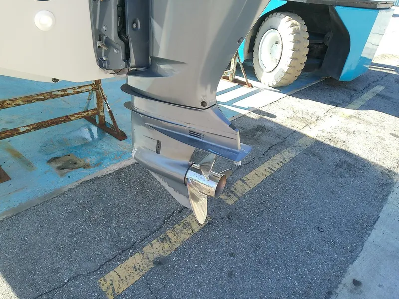 Slide: The Image of Crownline Boats Eclipse E6 XS 2017 - 5783472