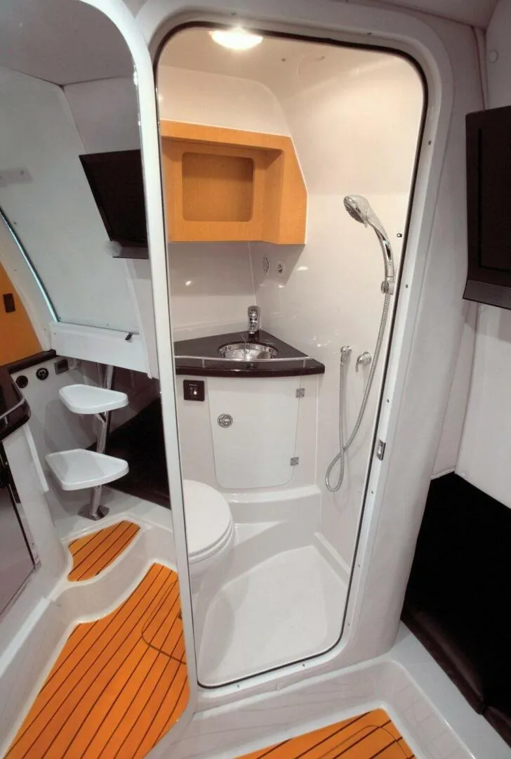 Slide: The Image of Hydra-Sports 3600 VX 2012 - 5783426