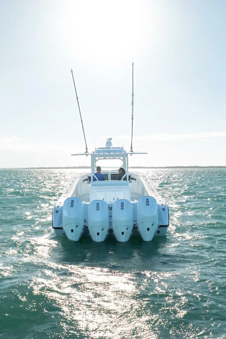 Slide: The Image of Yellowfin 39 2022 - 5784159