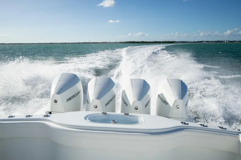 Slide: The Image of Yellowfin 39 2022 - 5784162