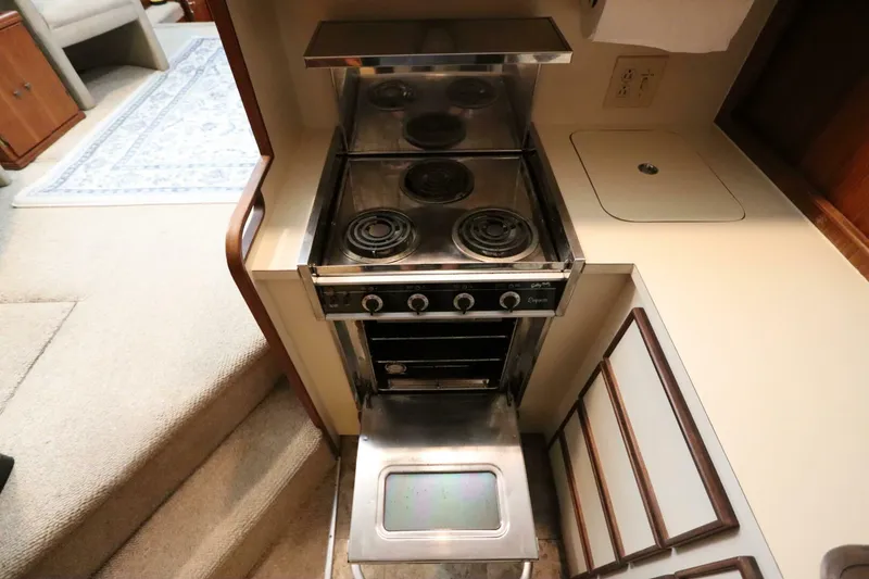 Slide: The Image of Hatteras 43 Motor Yacht 1985 - 5784613