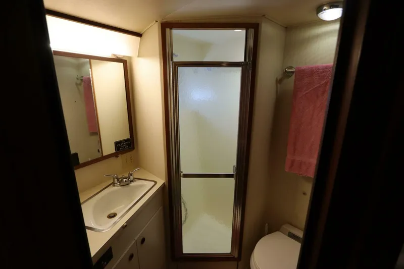 Slide: The Image of Hatteras 43 Motor Yacht 1985 - 5784623