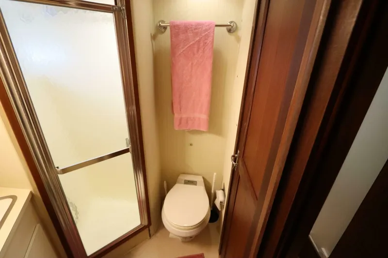 Slide: The Image of Hatteras 43 Motor Yacht 1985 - 5784626