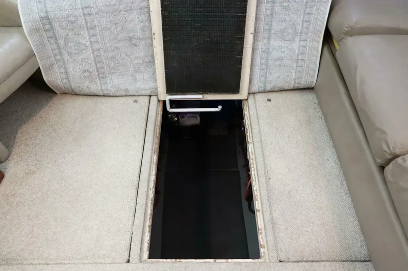 Slide: The Image of Hatteras 43 Motor Yacht 1985 - 5784638