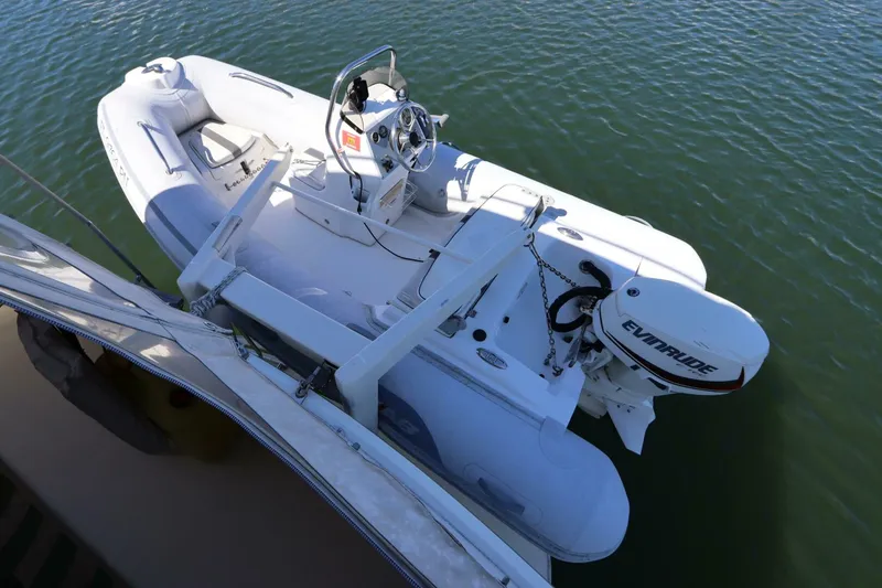 Slide: The Image of Hatteras 43 Motor Yacht 1985 - 5784572