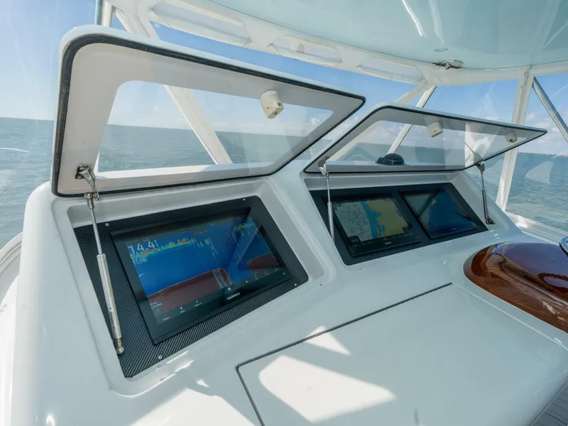 Slide: The Image of 2009 Viking 50 Convertible - 5813505