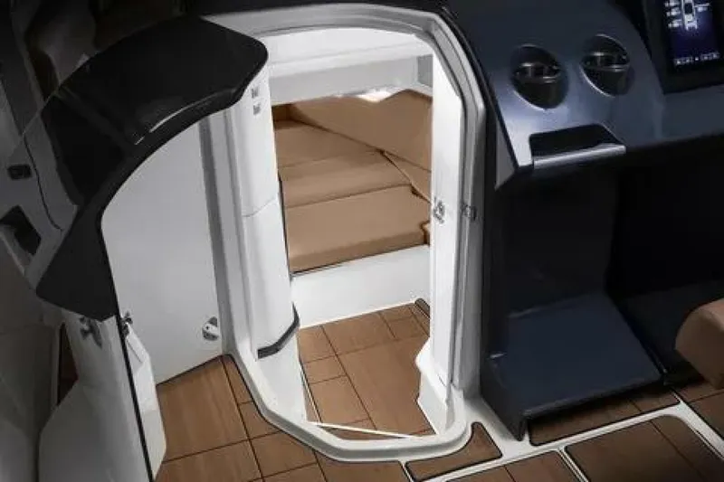 Slide: The Image of Aviara AV36 OB 2023 - 5806431