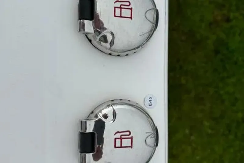 Slide: The Image of Caymas 341CC 2020 - 5806507