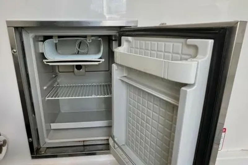 Slide: The Image of Regulator Marine 34SS 2012 - 5805796