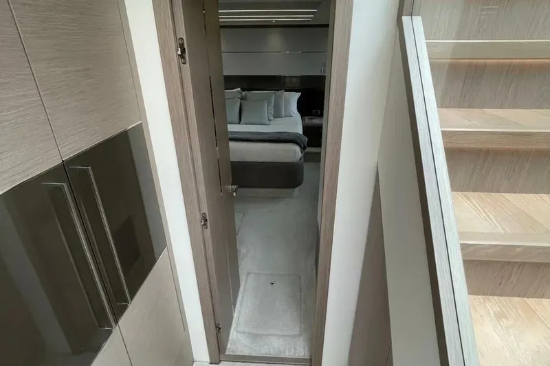 Slide: The Image of Sunseeker 74 Sport Yacht 2020 - 5785023