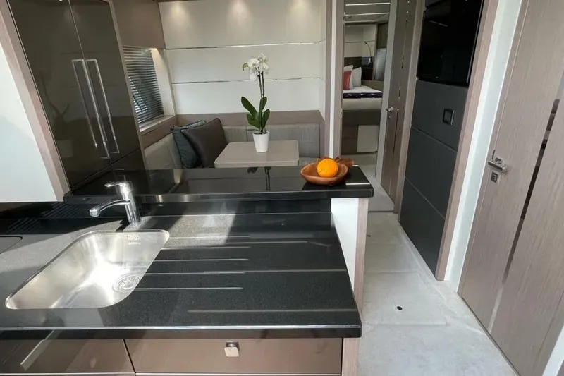 Slide: The Image of Sunseeker 74 Sport Yacht 2020 - 5785030