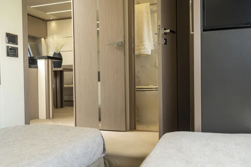 Slide: The Image of Sunseeker 74 Sport Yacht 2020 - 7660356
