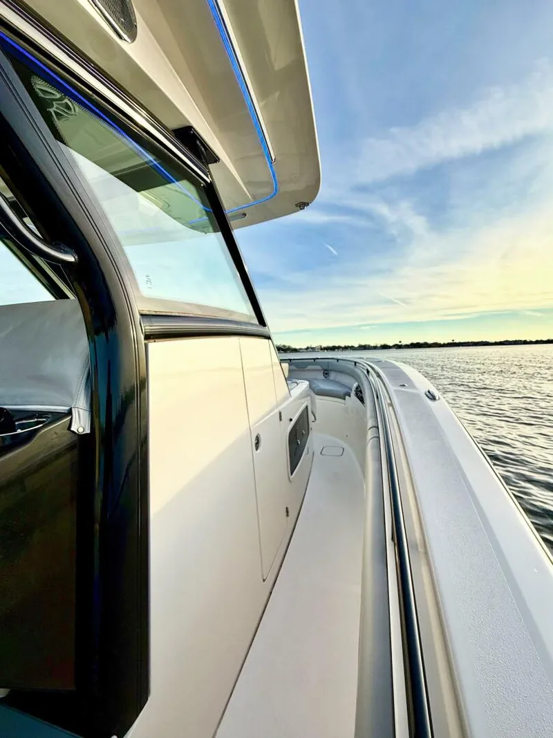 Slide: The Image of Scout 355 LXF 2020 - 5825904