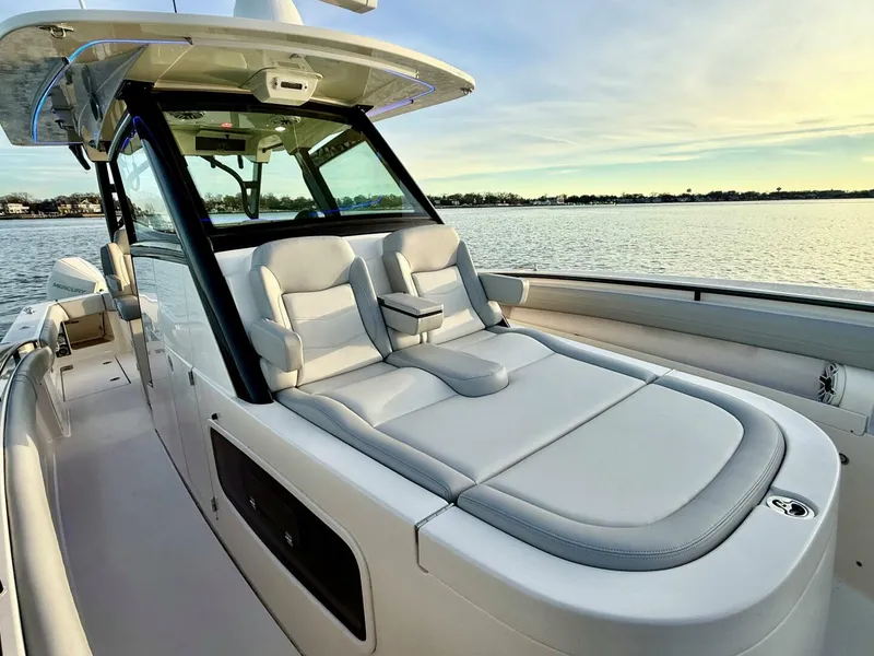 Slide: The Image of Scout 355 LXF 2020 - 5825913