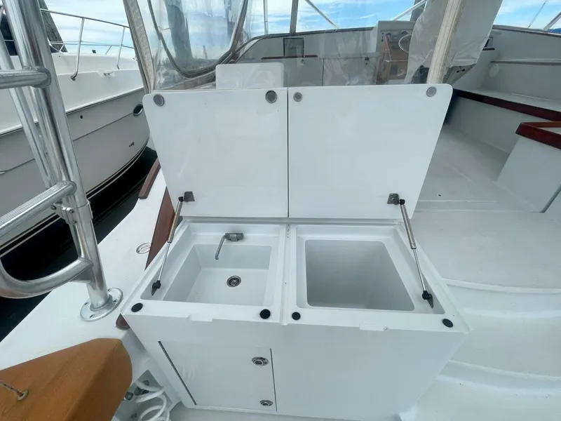 Slide: The Image of Custom Carolina 40 DeSanti 2005 - 5785857