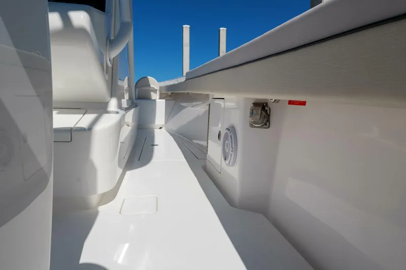 Slide: The Image of Valhalla 33 - Sea Dawg - Deck 2024 Valhalla 33 Center Console - Sea Dawg - 5785892