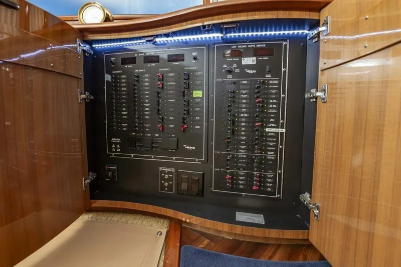 Slide: The Image of 1fcb30a2 F541 4652 9246 0d7ab3a4e9a2 - 5785978