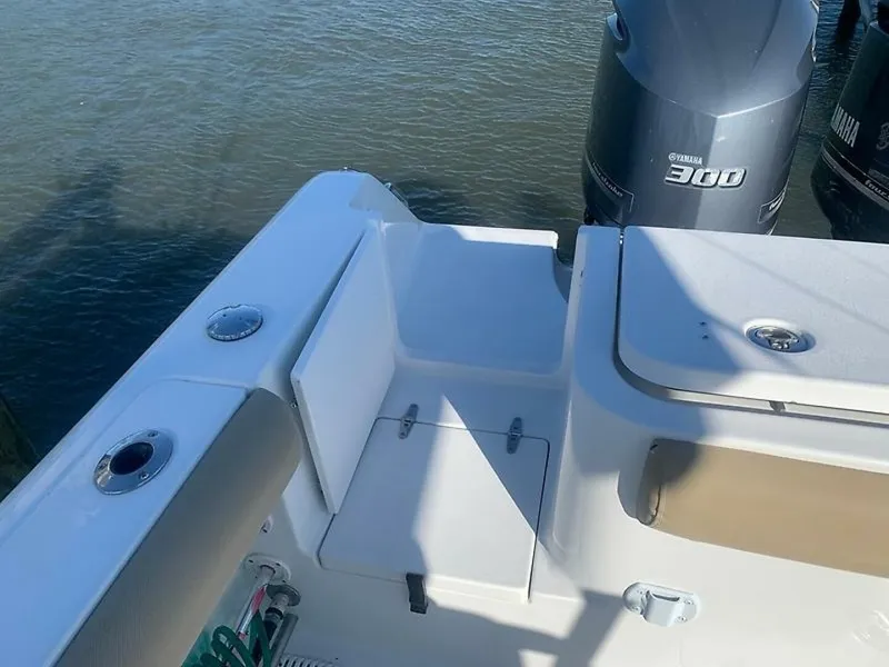 Slide: The Image of 0005456104 - 5858996