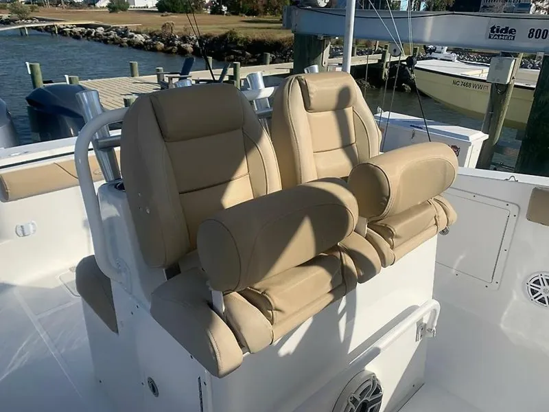 Slide: The Image of 0005456068 - 5858951