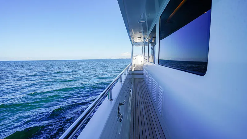 Slide: The Image of Outer Reef 860 Deluxbridge Motoryacht 2017 - 5786608