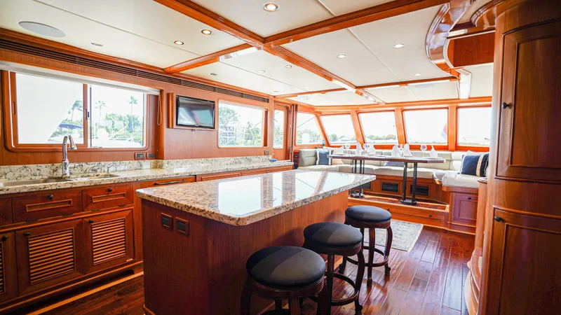 Slide: The Image of Outer Reef 860 Deluxbridge Motoryacht 2017 - 5786619