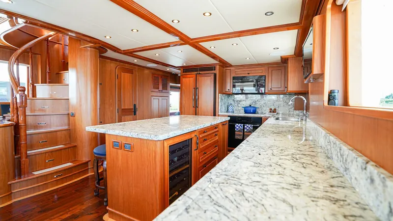 Slide: The Image of Outer Reef 860 Deluxbridge Motoryacht 2017 - 5786621