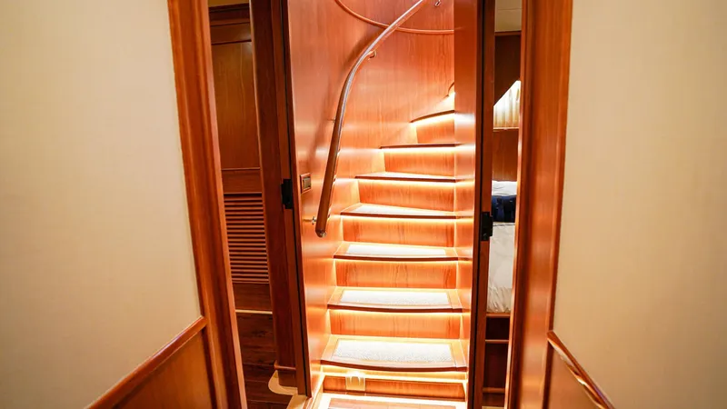 Slide: The Image of Outer Reef 860 Deluxbridge Motoryacht 2017 - 5786625